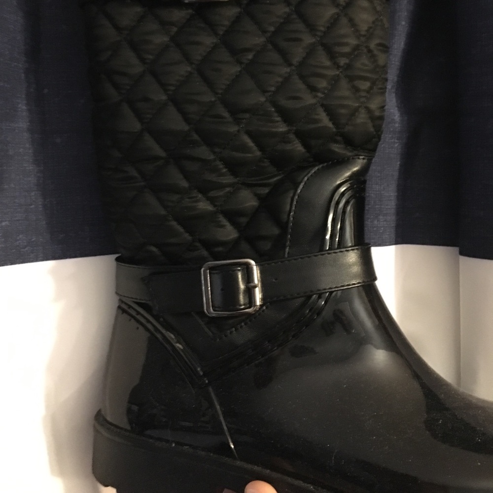 Rain boots/ winter boots